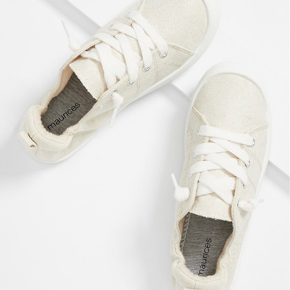 NWT Mariah Scrunch back sneakers size 12 women’s